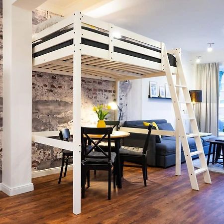 המבורג Shabby Chic Apartment In Ideal Location מראה חיצוני תמונה